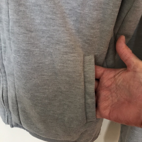 BENCH. Zip front/cowl neck sweatshirt w/thumb hole - Picture 5 of 8